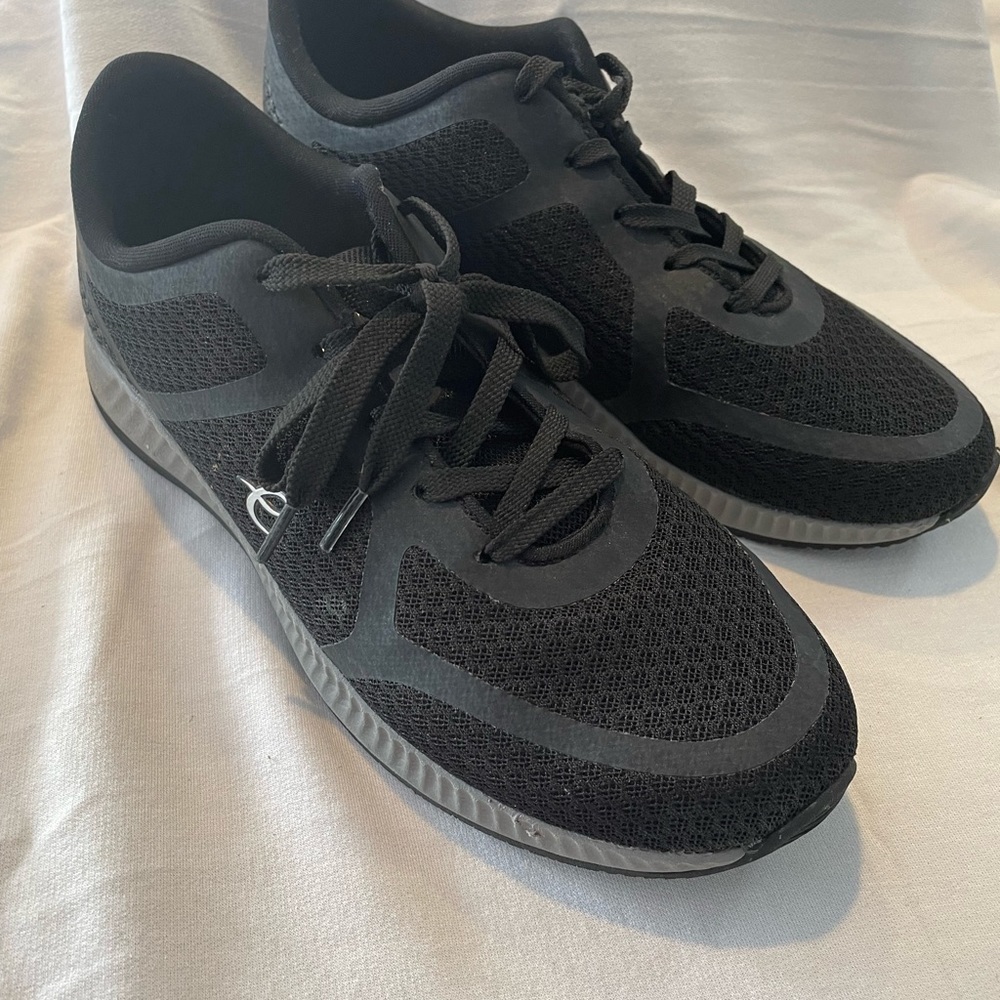 Easy Spirit athletic shoes